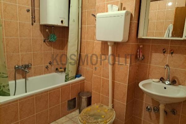 Stan na prodaju u Beogradu, Kumodraž, troiposoban, 95m2, cena 190000 evra