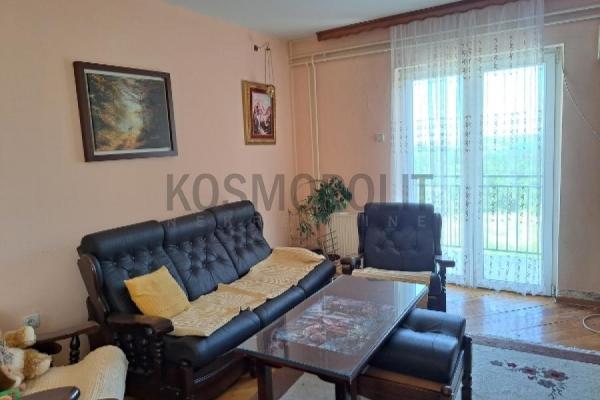 Stan na prodaju u Beogradu, Kumodraž, troiposoban, 95m2, cena 190000 evra