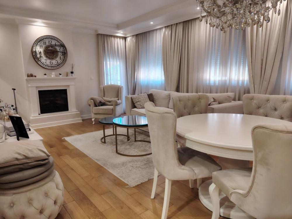 Stan na prodaju u Beogradu, Zemun centar, cetvorosoban, 101m2, cena 285000 evra