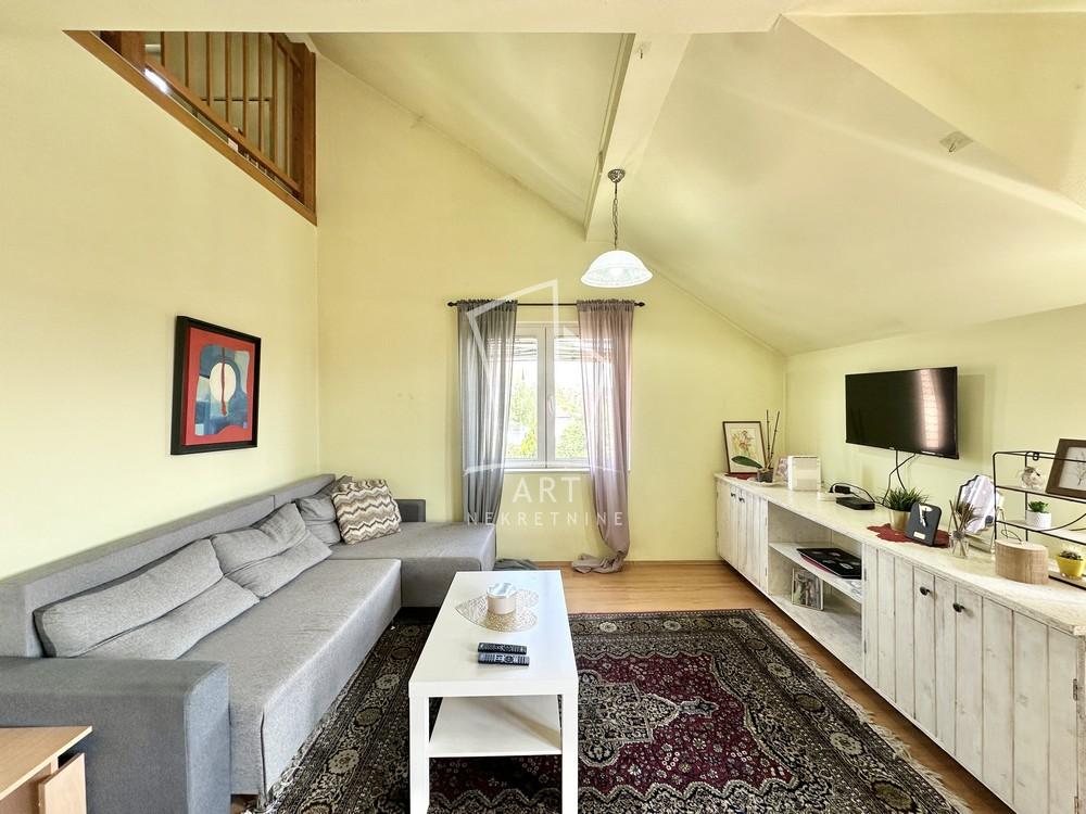 Stan na prodaju u Beogradu, Zemun, trosoban, 84m2, cena 164000 evra
