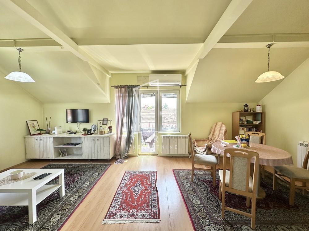 Stan na prodaju u Beogradu, Zemun, trosoban, 84m2, cena 164000 evra