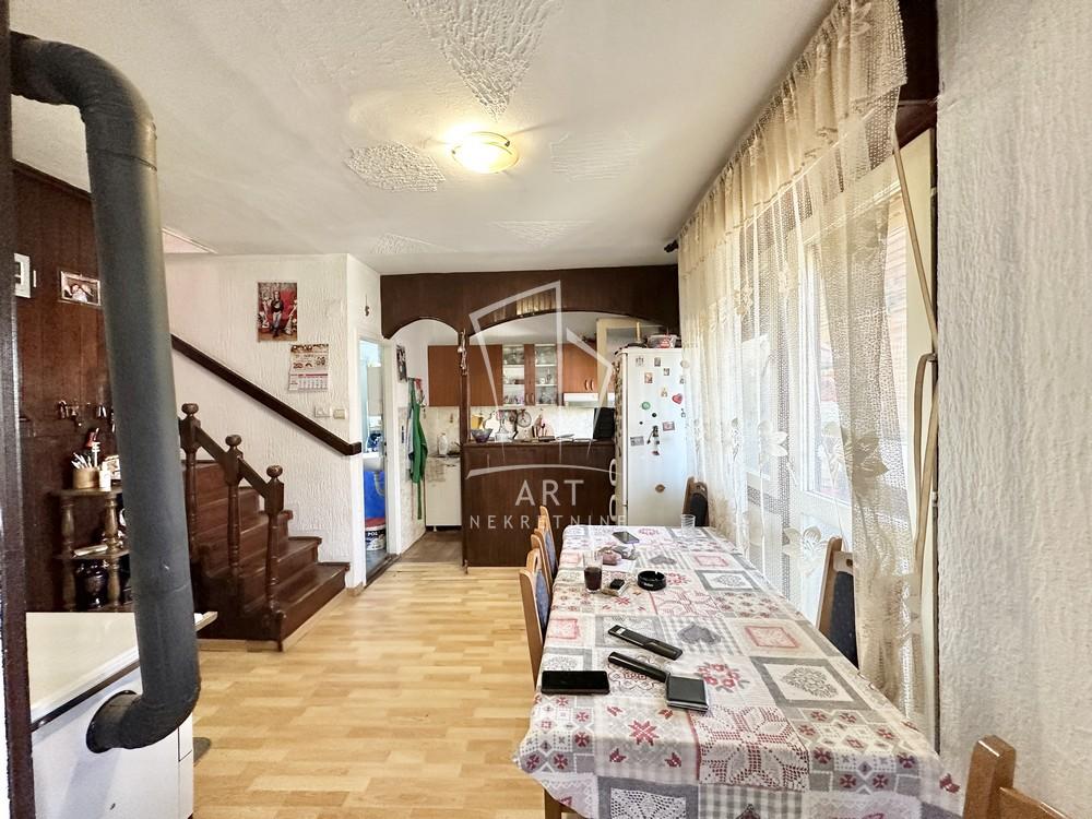 Stan na prodaju u Beogradu, Zemun, dvosoban, 42m2, cena 83000 evra