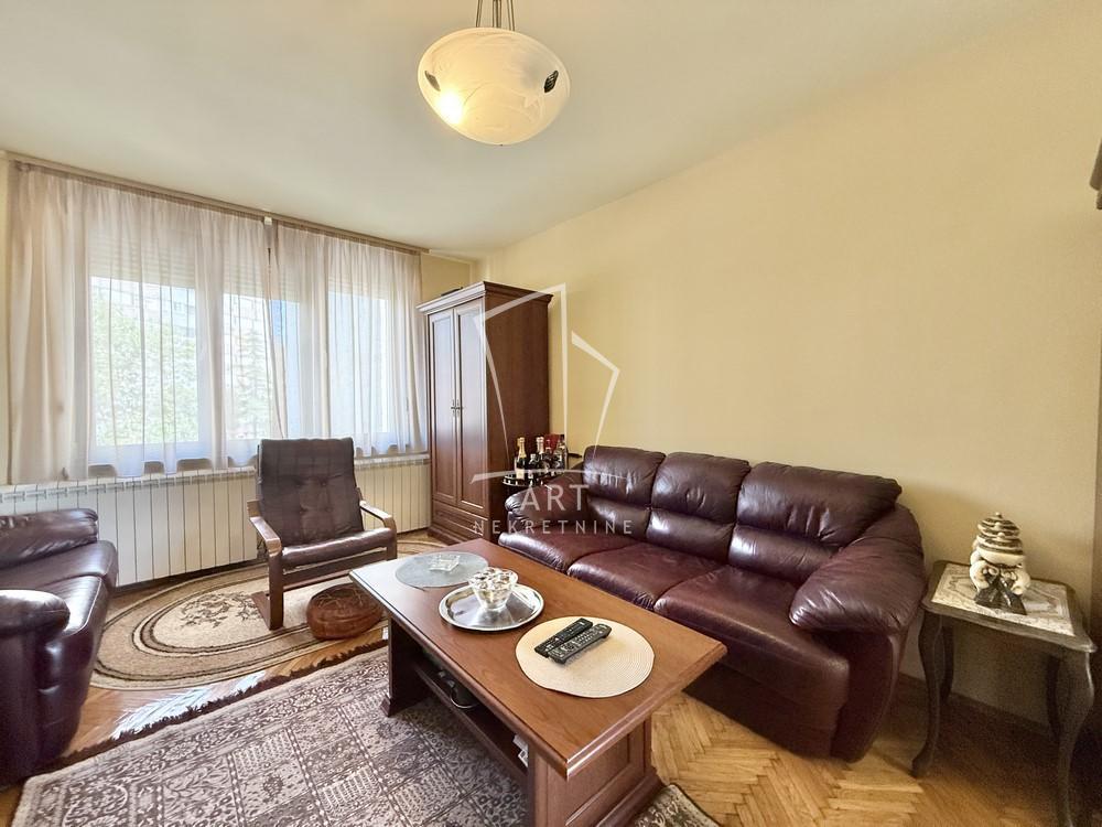 Stan na prodaju u Beogradu, Bulbulder, cetvorosoban, 104m2, cena 348000 evra