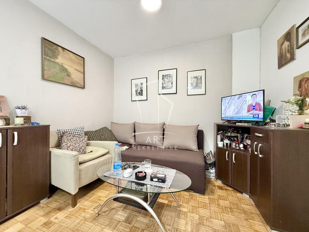 Stan na prodaju u Beogradu, Palilula, jednoiposoban, 34m2, cena 80000 evra