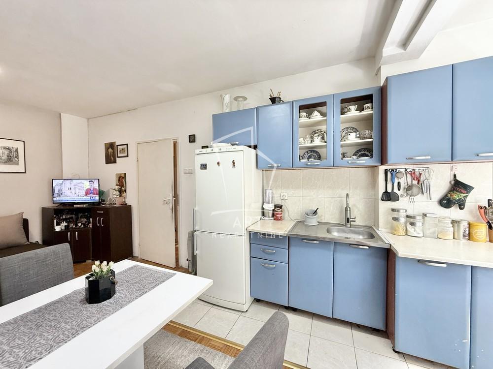 Stan na prodaju u Beogradu, Palilula, jednoiposoban, 34m2, cena 80000 evra