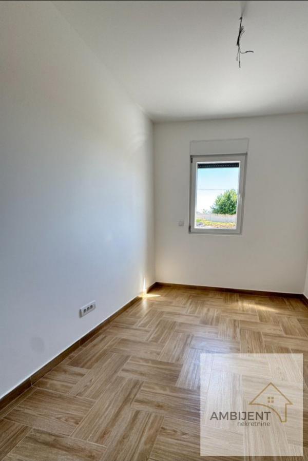 Stan na prodaju u Beogradu, Surčin, dvosoban, 59m2, cena 95909 evra