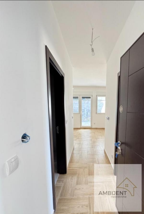 Stan na prodaju u Beogradu, Surčin, dvosoban, 59m2, cena 95909 evra