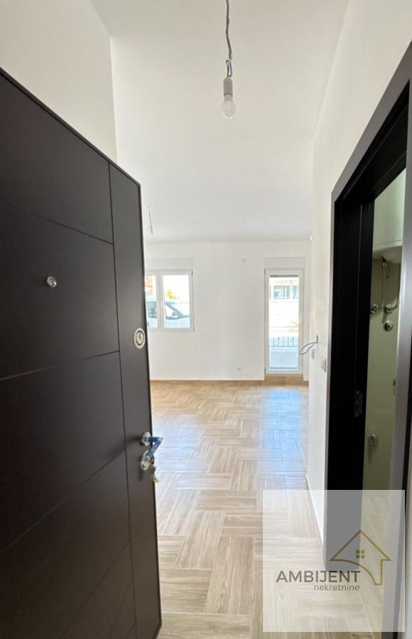 Stan na prodaju u Beogradu, Surčin, jednosoban, 30m2, cena 68181 evra