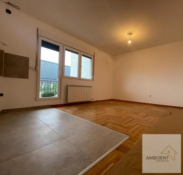Stan na prodaju u Beogradu, Surčin, dvosoban, 44m2, cena 88000 evra