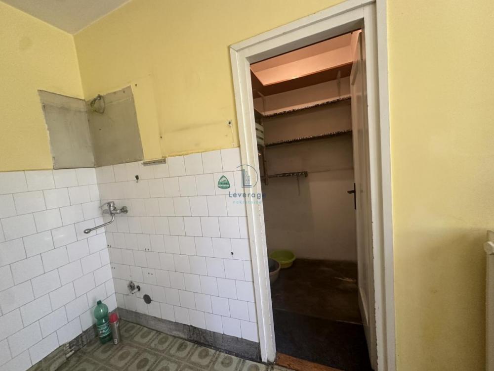 Stan na prodaju u Beogradu, Savski venac, dvosoban, 60m2, cena 234000 evra