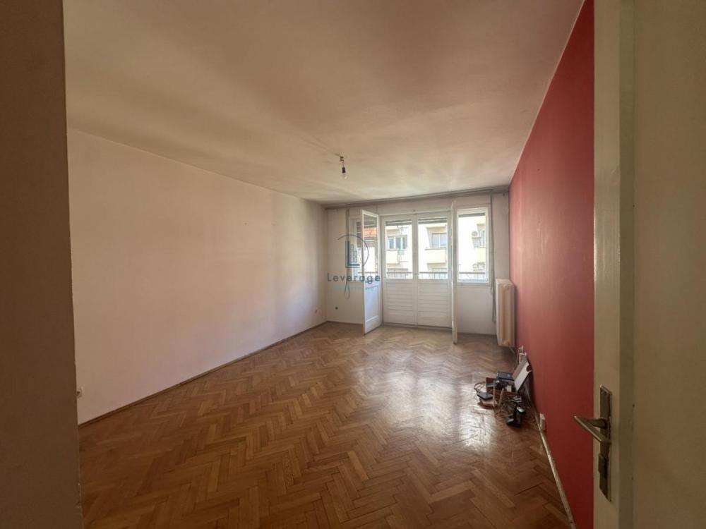 Stan na prodaju u Beogradu, Savski venac, dvosoban, 60m2, cena 234000 evra