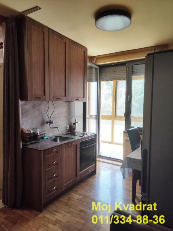 Stan na prodaju u Beogradu, Bulbulder, cetvorosoban, 104m2, cena 348000 evra