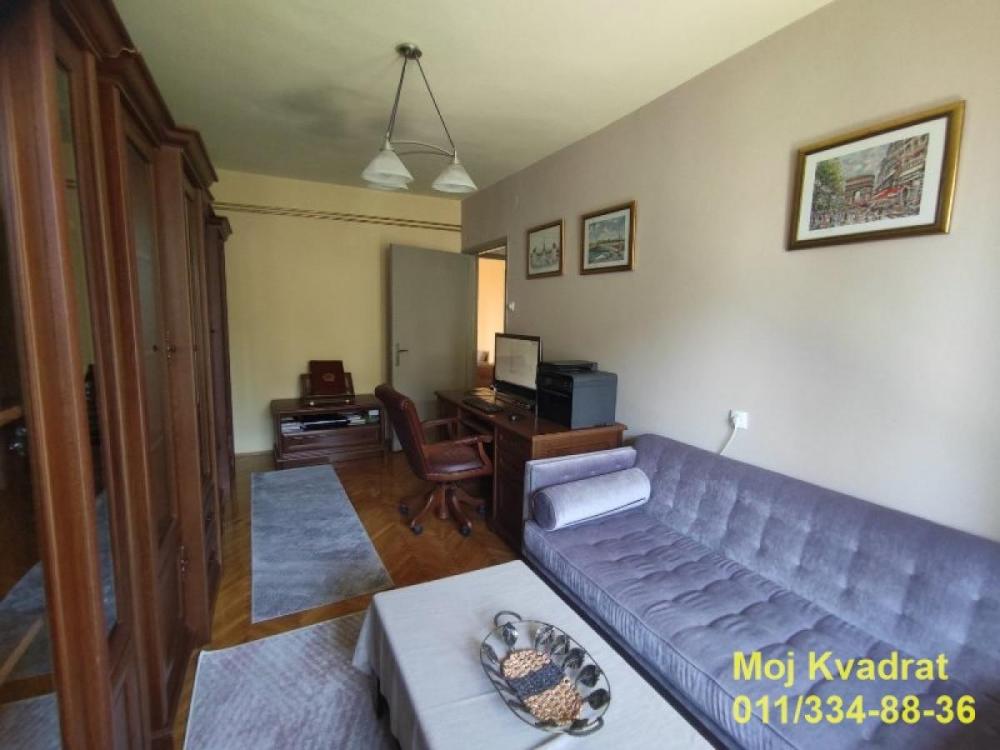Stan na prodaju u Beogradu, Bulbulder, cetvorosoban, 104m2, cena 348000 evra