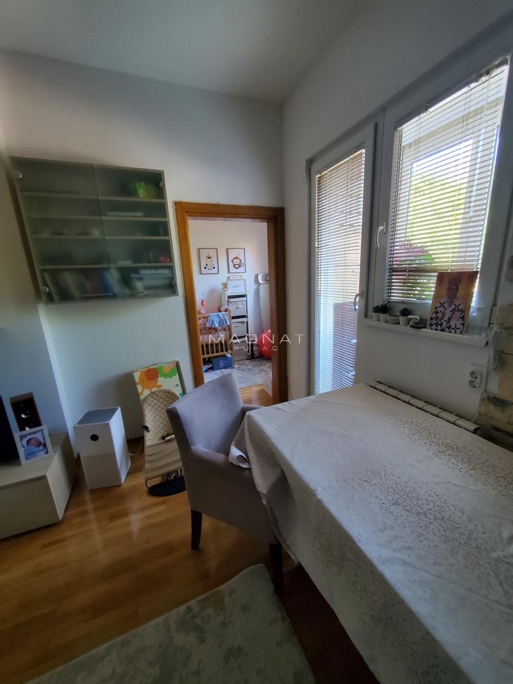 Stan na prodaju u Beogradu, Novi Beograd, dvoiposoban, 53m2, cena 225000 evra
