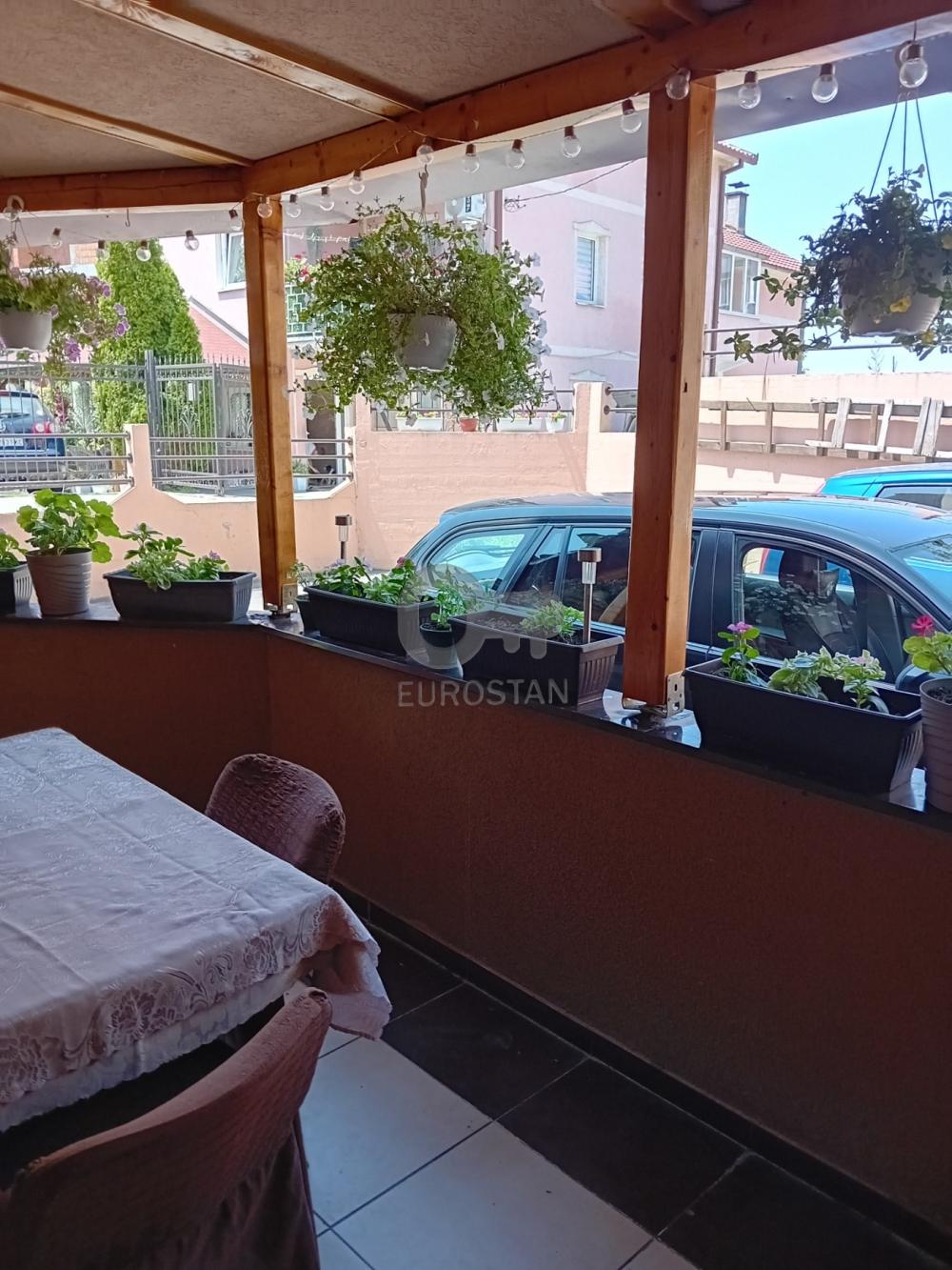 Stan na prodaju u Beogradu, Mirijevo, troiposoban, 53m2, cena 172500 evra