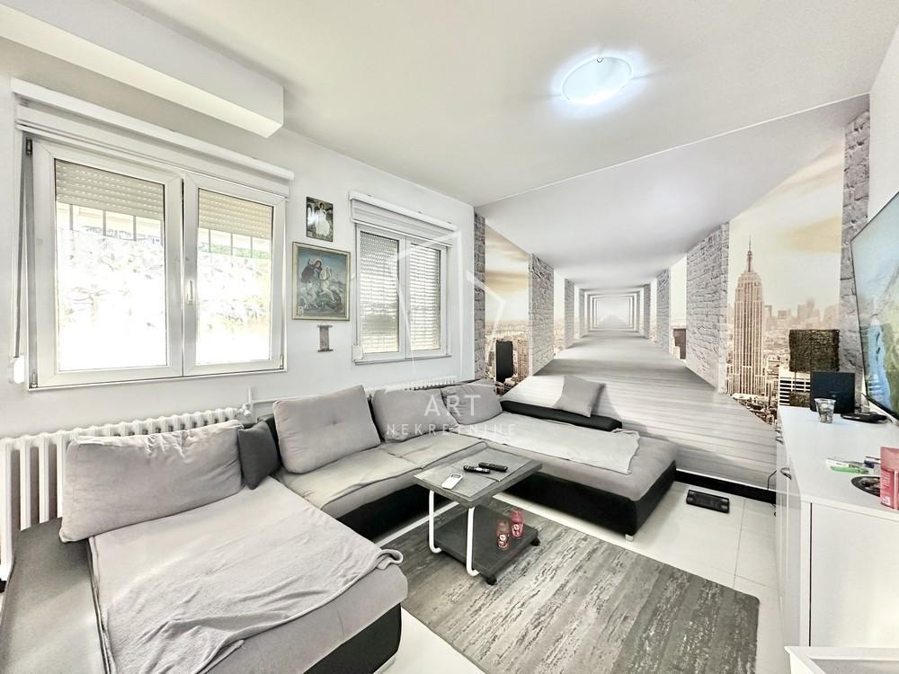 Stan na prodaju u Beogradu, Novi Beograd blok 62, jednoiposoban, 35m2, cena 135000 evra