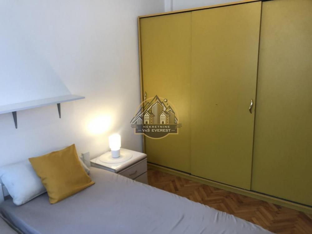 Stan na prodaju u Beogradu, Karaburma, dvosoban, 47m2, cena 140500 evra