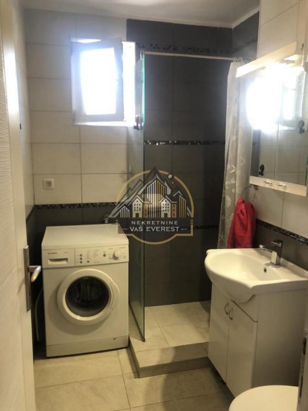 Stan na prodaju u Beogradu, Karaburma, dvosoban, 47m2, cena 140500 evra