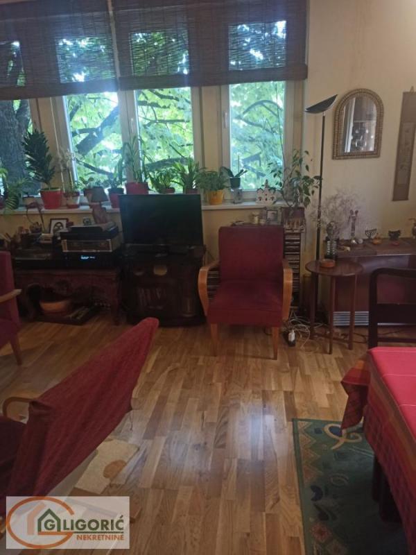 Stan na prodaju u Beogradu, Zvezdara 2, dvosoban, 60m2, cena 142000 evra