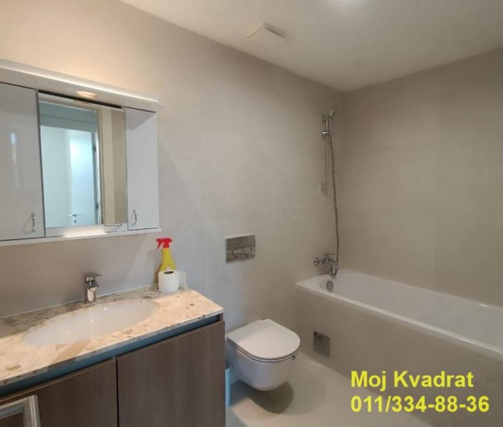 Stan na prodaju u Beogradu, Beograd na vodi, trosoban, 72m2, cena 450000 evra