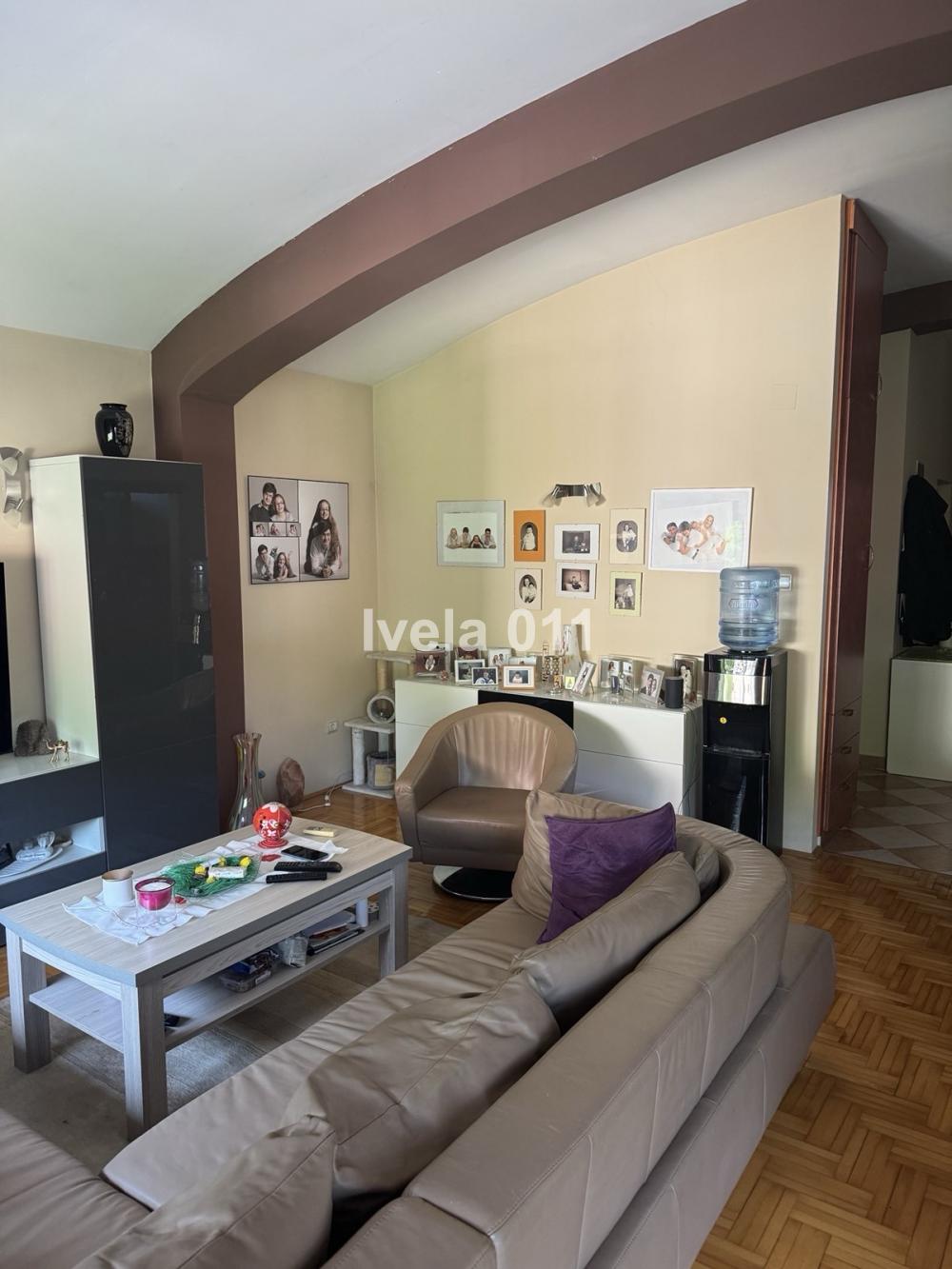 Stan na prodaju u Beogradu, Rakovica, cetvorosoban, 106m2, cena 160000 evra