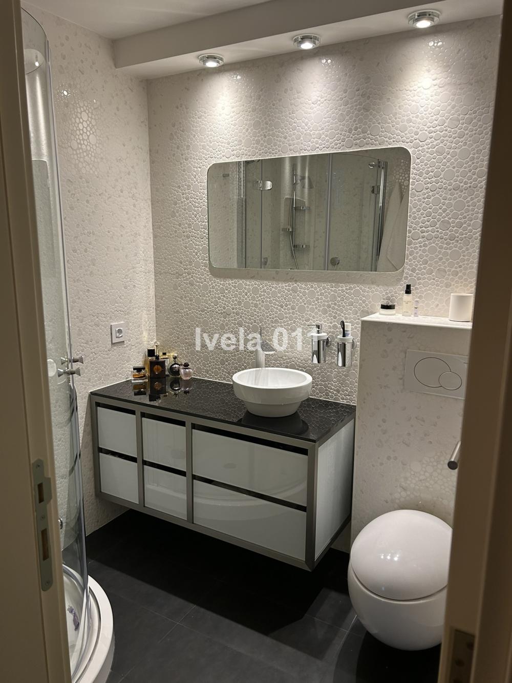 Stan na prodaju u Beogradu, Stari grad, jednoiposoban, 39m2, cena 185000 evra