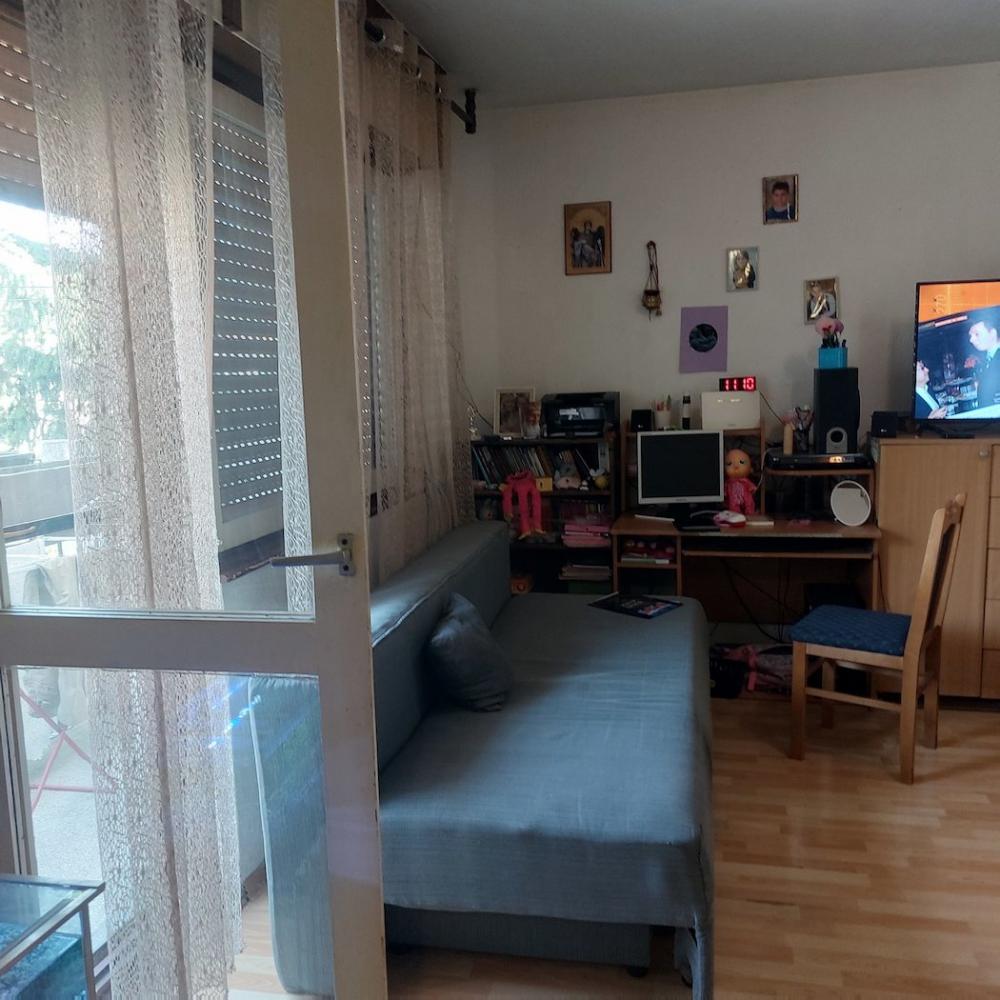 Stan na prodaju u Beogradu, Batajnica, jednosoban, 40m2, cena 83000 evra