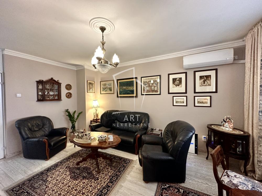 Stan na prodaju u Beogradu, Palilula, dvosoban, 60m2, cena 320000 evra