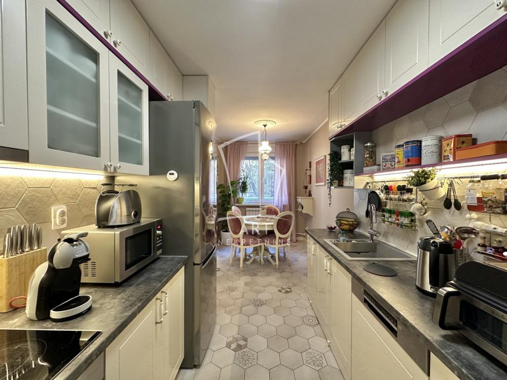 Stan na prodaju u Beogradu, Palilula, dvosoban, 60m2, cena 320000 evra