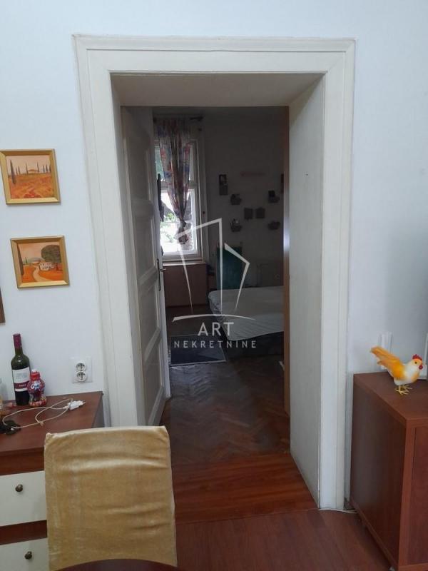 Stan na prodaju u Beogradu, Zemun, 70m2, cena 230000 evra