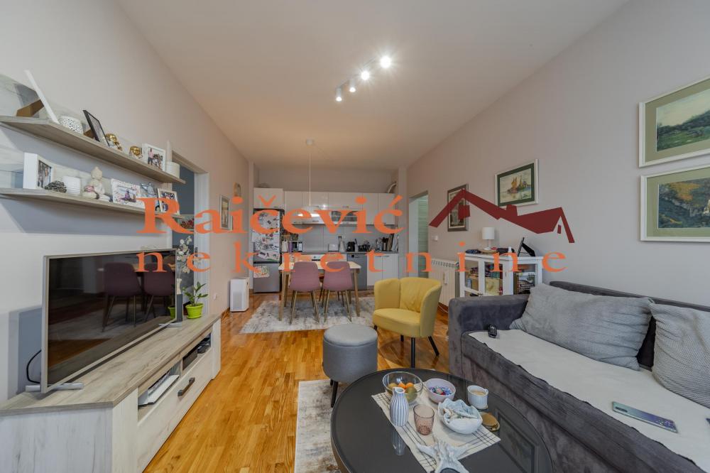 Stan na prodaju u Beogradu, Ledine, dvoiposoban, 58m2, cena 139000 evra