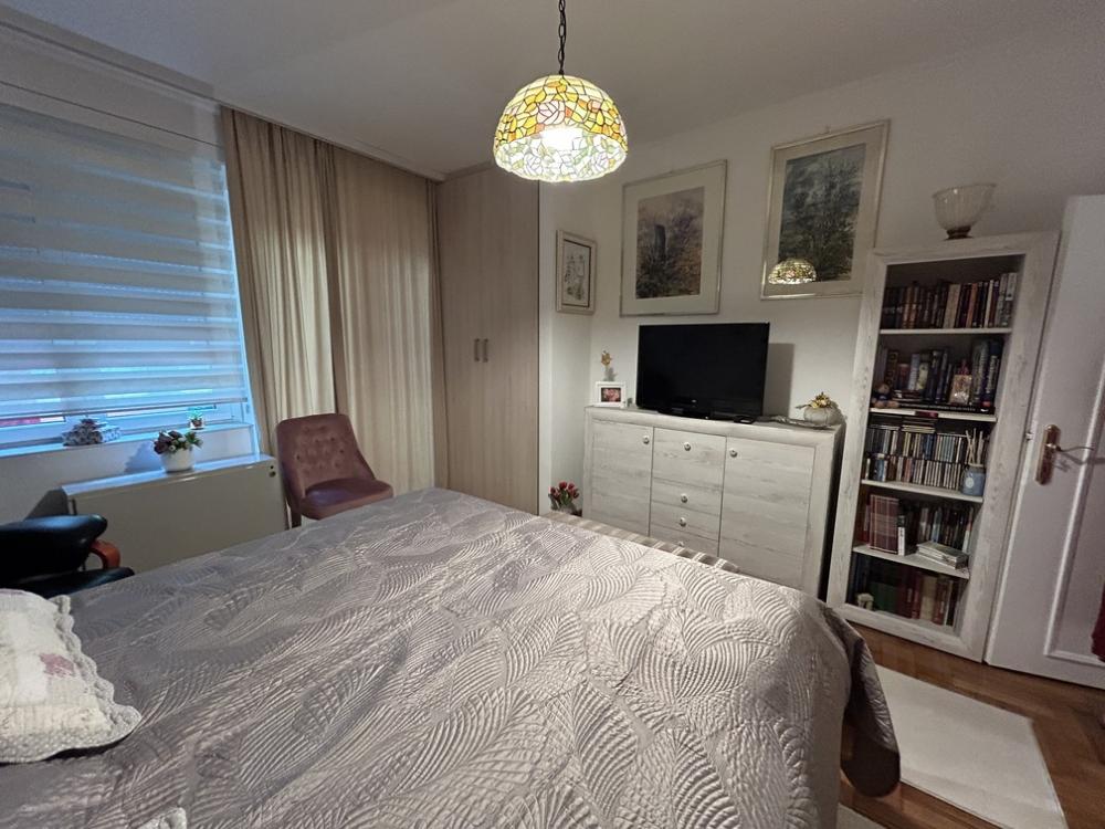 Stan na prodaju u Beogradu, Pašino brdo, dvosoban, 73m2, cena 275000 evra