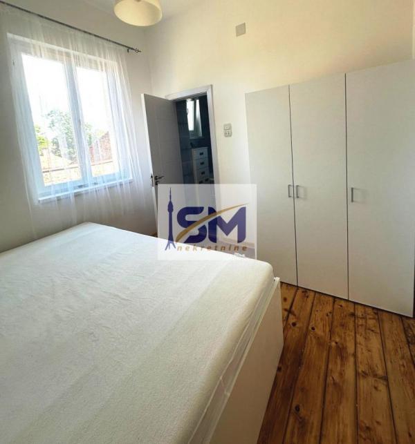 Stan na prodaju u Beogradu, Senjak, dvosoban, 38m2, cena 145500 evra