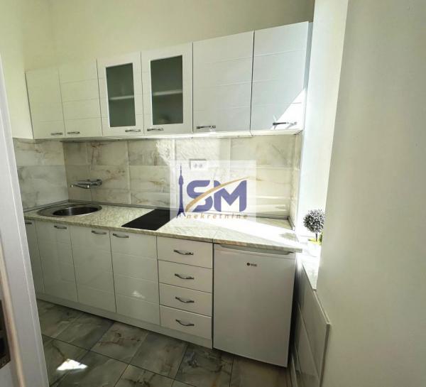 Stan na prodaju u Beogradu, Senjak, dvosoban, 38m2, cena 145500 evra