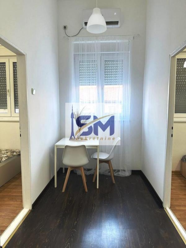 Stan na prodaju u Beogradu, Senjak, dvoiposoban, 38m2, cena 145500 evra