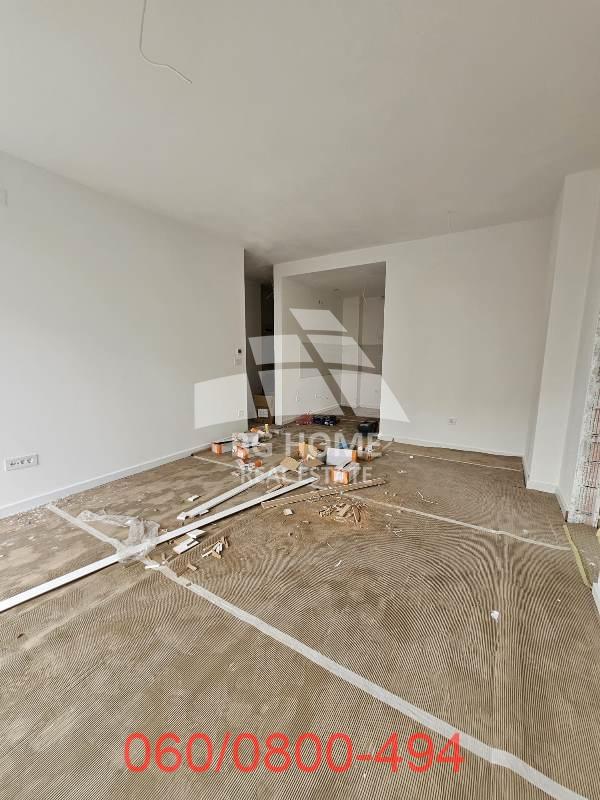 Stan na prodaju u Beogradu, Zemun, trosoban, 72m2, cena 251335 evra