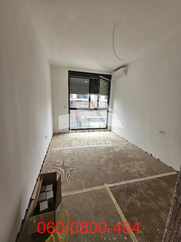 Stan na prodaju u Beogradu, Zemun, trosoban, 72m2, cena 251335 evra