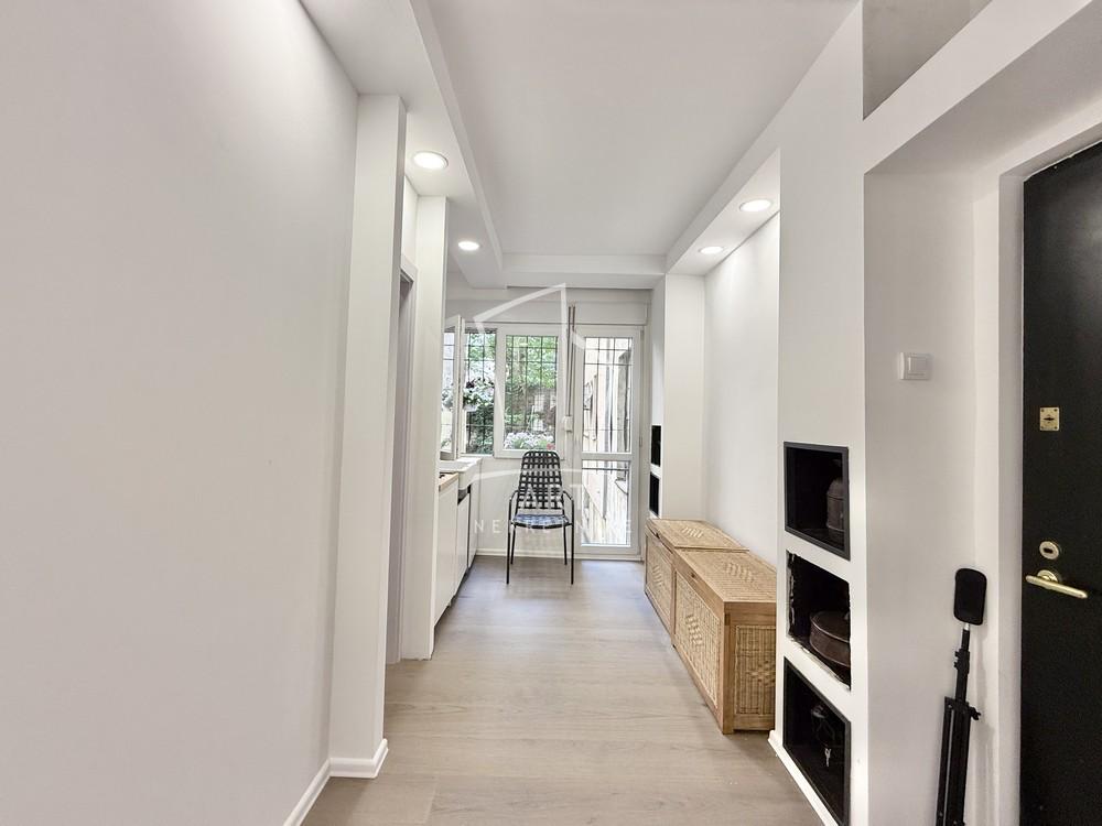 Stan na prodaju u Beogradu, Knez Mihailova, jednosoban, 30m2, cena 175000 evra