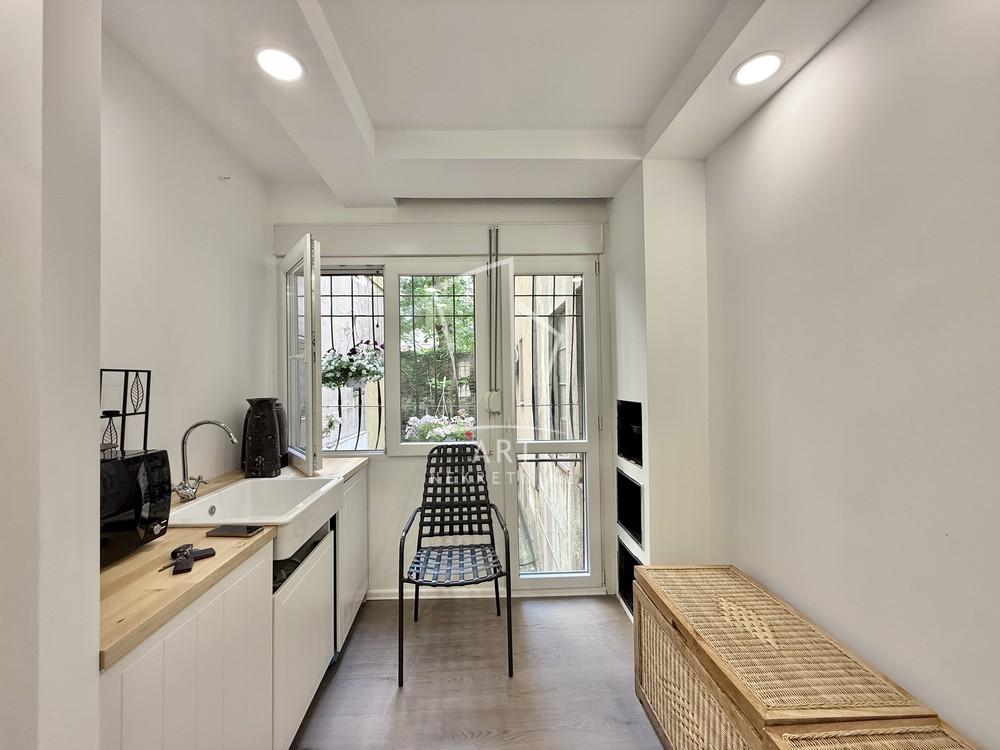 Stan na prodaju u Beogradu, Knez Mihailova, jednosoban, 30m2, cena 175000 evra