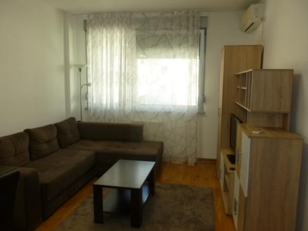 Stan na prodaju u Beogradu, Cvetkova pijaca, dvosoban, 41m2, cena 159900 evra