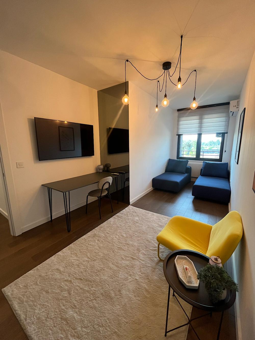 Stan na prodaju u Beogradu, Novi Beograd, trosoban, 82m2, cena 379000 evra