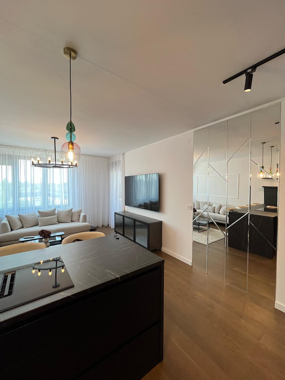 Stan na prodaju u Beogradu, Novi Beograd, trosoban, 82m2, cena 379000 evra