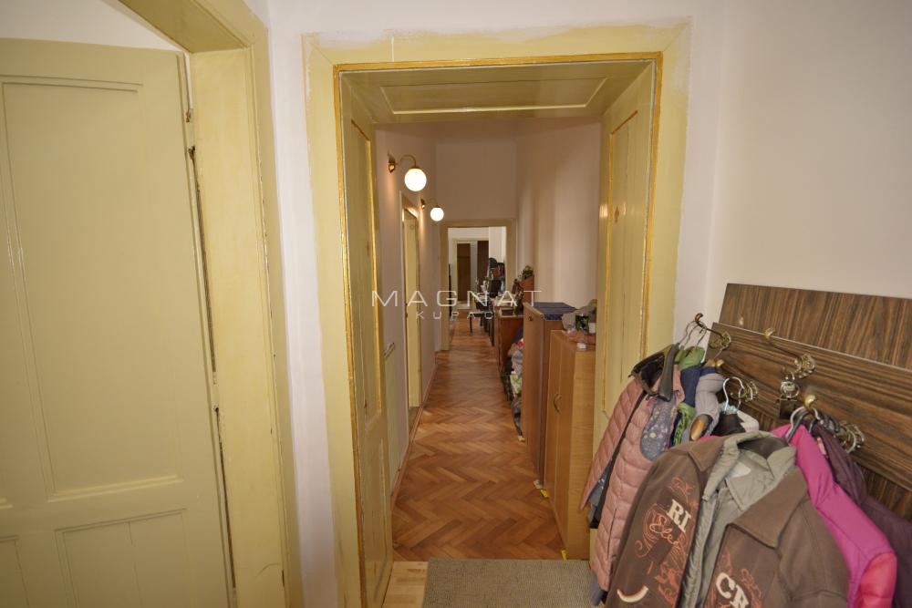Stan na prodaju u Beogradu, Stari grad, trosoban, 81m2, cena 335000 evra