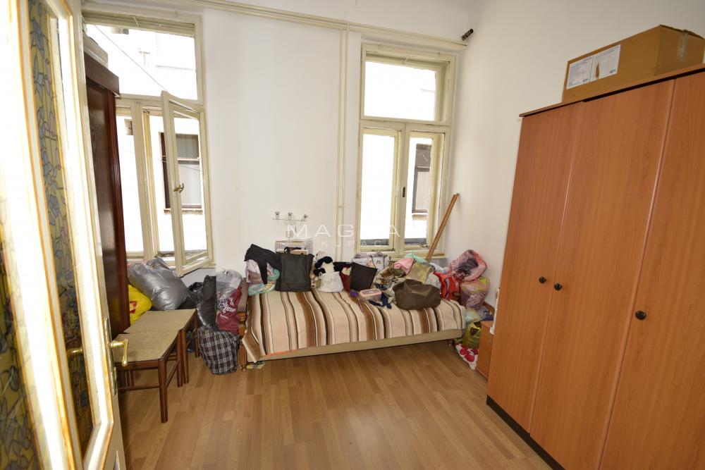 Stan na prodaju u Beogradu, Stari grad, trosoban, 81m2, cena 335000 evra