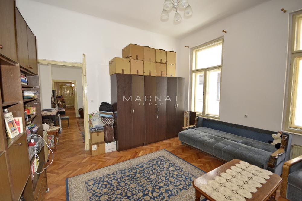 Stan na prodaju u Beogradu, Stari grad, trosoban, 81m2, cena 335000 evra