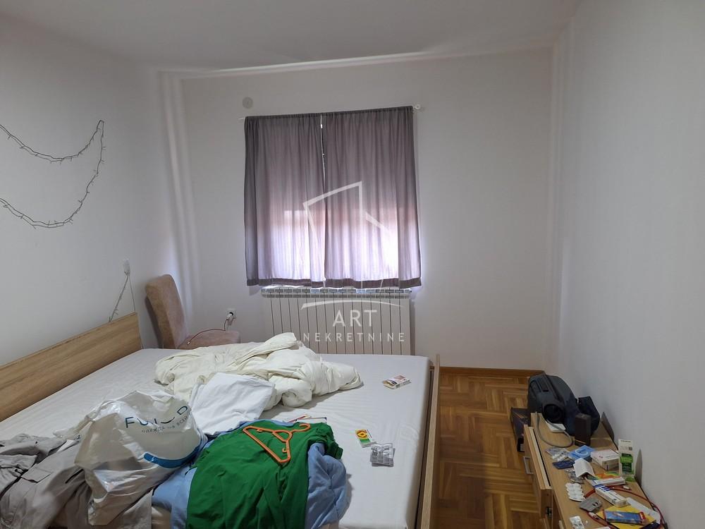 Stan na prodaju u Beogradu, Cvetkova pijaca, dvosoban, 47m2, cena 201600 evra