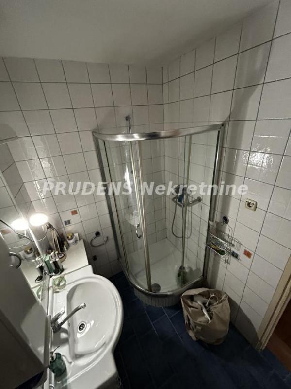Stan na prodaju u Beogradu, Novi Beograd blok 30 (B92), troiposoban, 86m2, cena 313000 evra