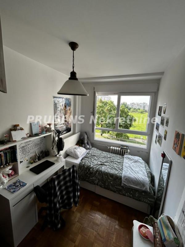 Stan na prodaju u Beogradu, Novi Beograd blok 30 (B92), troiposoban, 86m2, cena 313000 evra