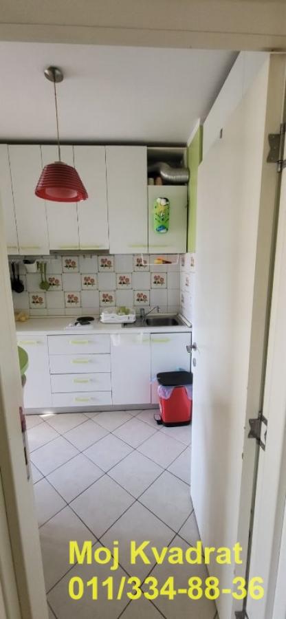 Stan na prodaju u Beogradu, Bežanijska kosa, jednoiposoban, 43m2, cena 150000 evra