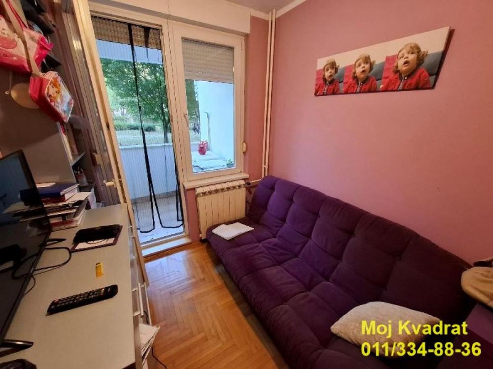 Stan na prodaju u Beogradu, Bežanijska kosa, jednoiposoban, 43m2, cena 150000 evra